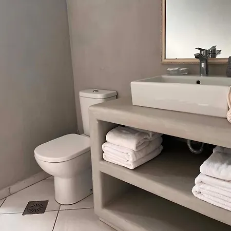 Konstantinos Apartment